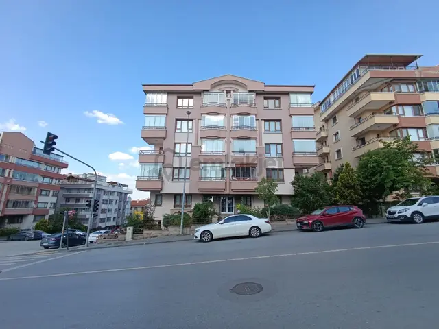 Çankaya Ata Mah.lizbon Cad.üzerinde Kapalı Otoparklı Kiralık Çankaya Ata Mah.lizbon Cad.üzerinde Kapalı Otoparklı Kiralık