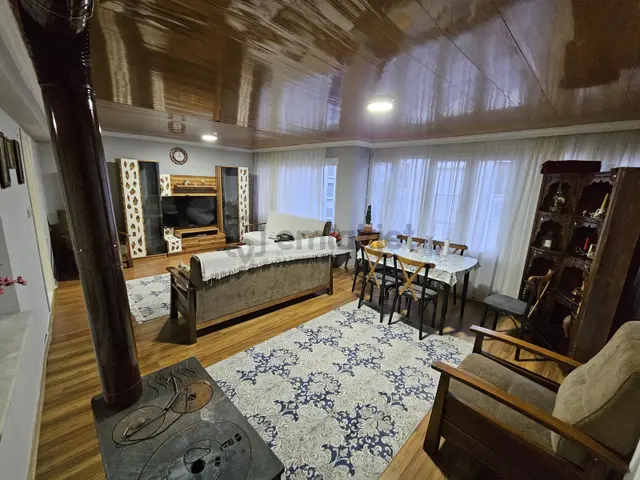 Agora Avm Ve Metr0 Yakını 3+1 Kendine Ait Teraslı Daire 1