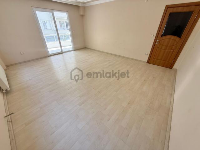 Yetkisi Yüksel'den Yüksek Kredili Ayrı Mutfak D.gazlı 2+1 Daire 5