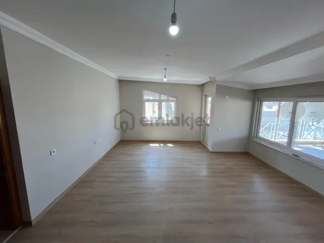 Antalya Kepez Yeşilyurtta Kiralık 3+1 Çatı Katı Daire No.20650 2