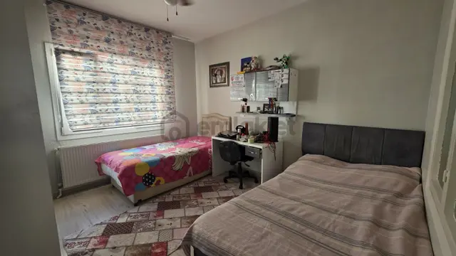 Yatırımlık Tek Tapulu Müstakil Bina Altı Dükkan Üstü Konut 5