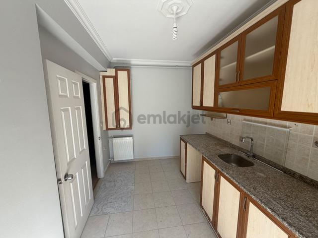 Kalyon Kapı Da Site İçerisinde 3+1 Ara Kat Kiralık Daire 2