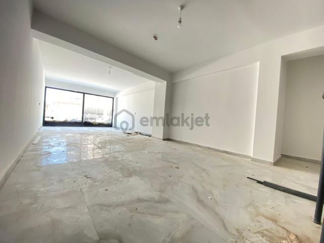 Fevziçakmak Mahallesi'nde Cadde Üstü 3 Katlı 180 M² Dükkan 4