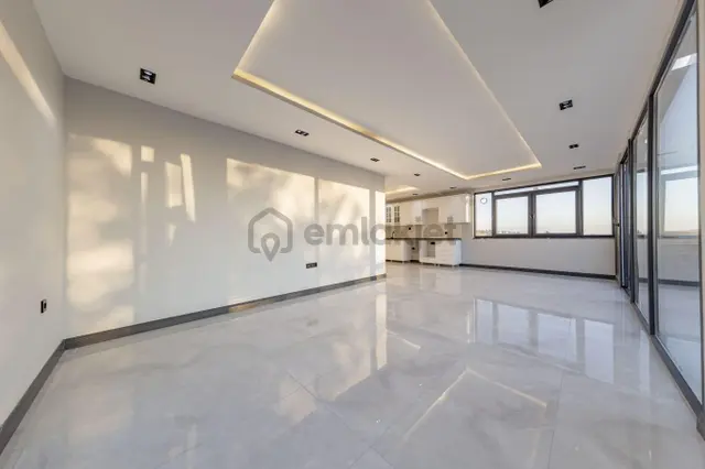 Gürpınar Deniz Manzaralı Sıfır Yeni Yapı Villa Havuzlu 4