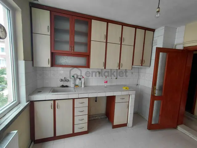 Esentepe Mah Satılık Bina Komple Ve Arsası 3