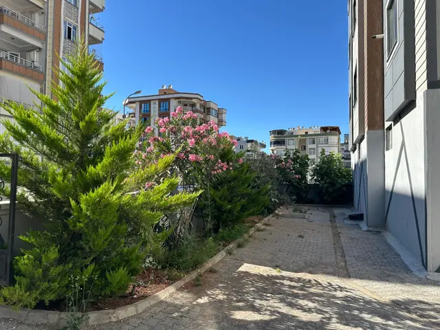 Akev Gayrimenkul'den Narlıkuyu Mah. Cadde Üstü Arakat 3+1 Daire 3