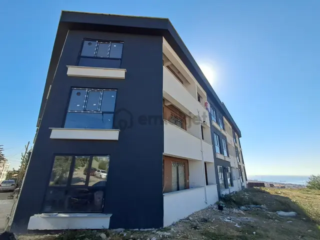 Gülsultan Emlak ' Tan Tekirdağ S.paşa İstiklal Mah. Sıfır Bina Satılık 1+1 Daire 2