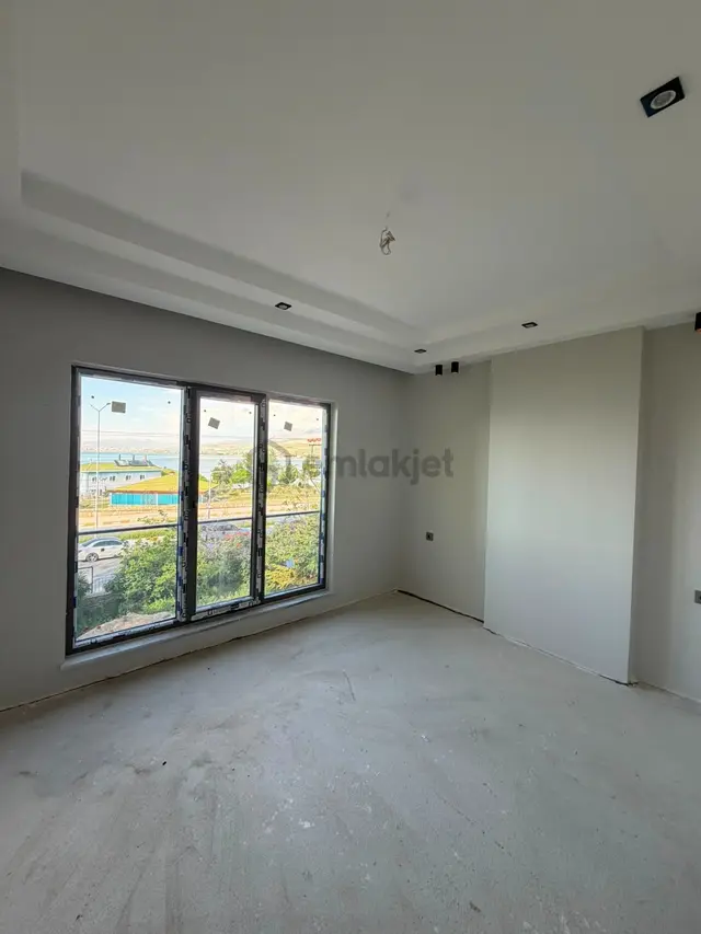 Edremit'te Satılık Ultra Lüks Deniz Manzaralı Site İçi Dublex Villa 3