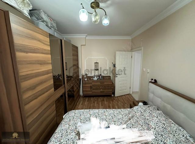 Bayrampaşa Altıntepsi Mah. 2+1 95m2 Satılık Temiz Daire 5