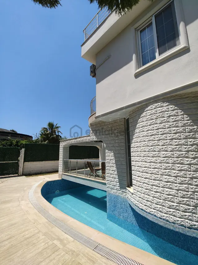Denize Yakın Tam Müstakil Villa 3