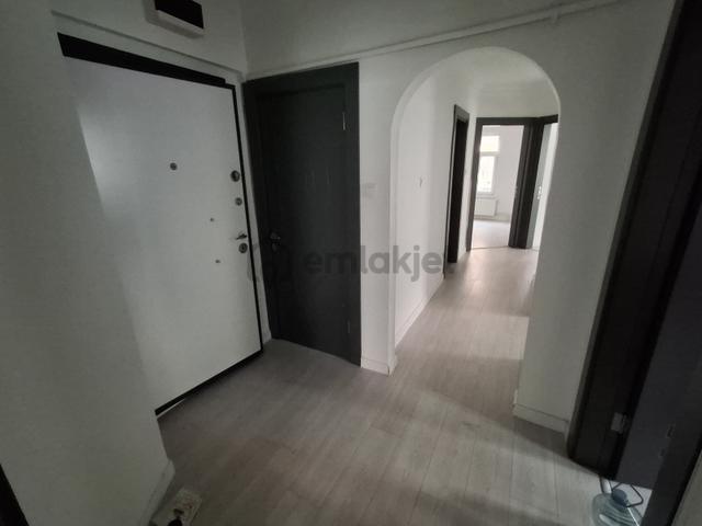 Ufuktepe Cadde Üzeri Yapılı 3+1 Kiralık Arakat Daire 4