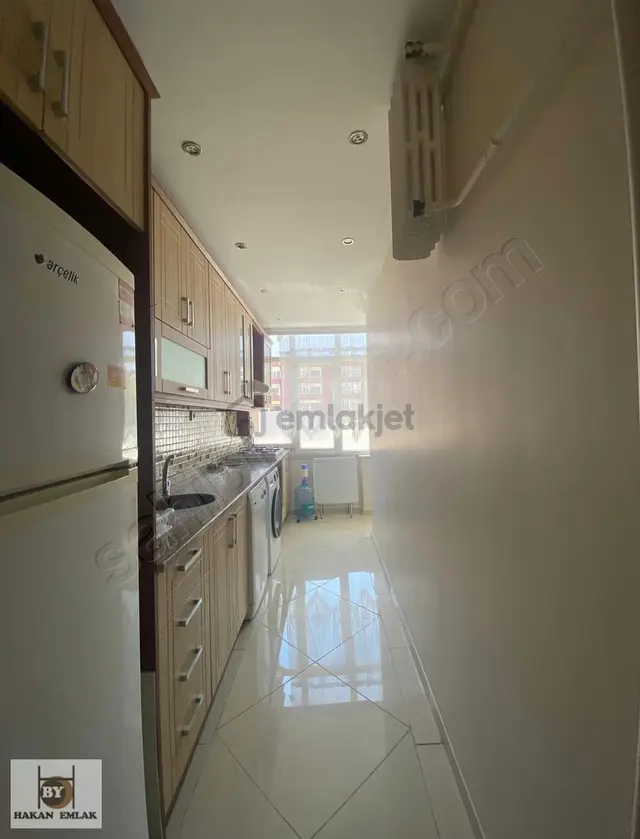 967-haznedar Merkezde Ana Cadde Üzeri Satılık 2+1 Daire 5