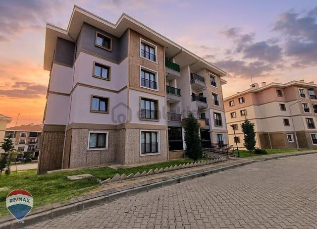 Remax Rıdvan Gedikten Korucukta Toki Evlerinde Satılık 2+1 Daire 4