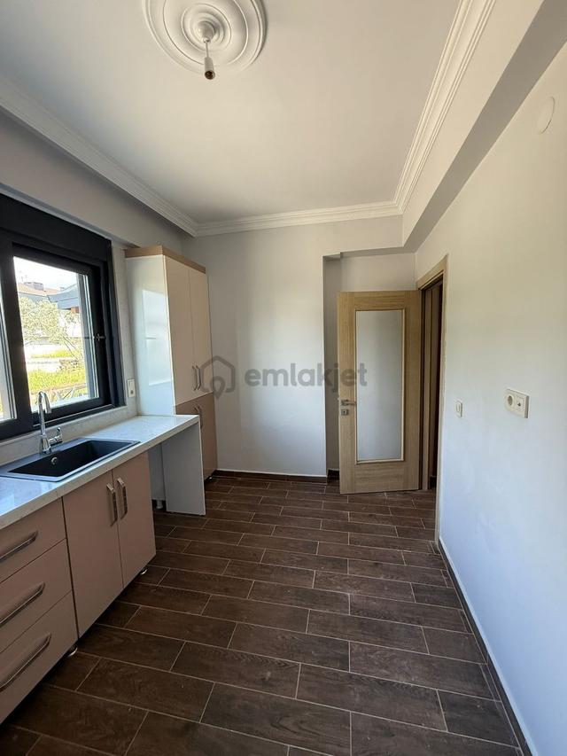 Kaytazderede Sahile Yürüme Mesafesinde 5+1 Satılık Villa 5
