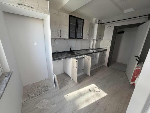 Yağmur Emlaktan Satılık Yüksek Kredili Ara Kat Sıfır 2+1 Daire Yağmur Emlaktan Satılık Yüksek Kredili Ara Kat Sıfır 2+1 Daire