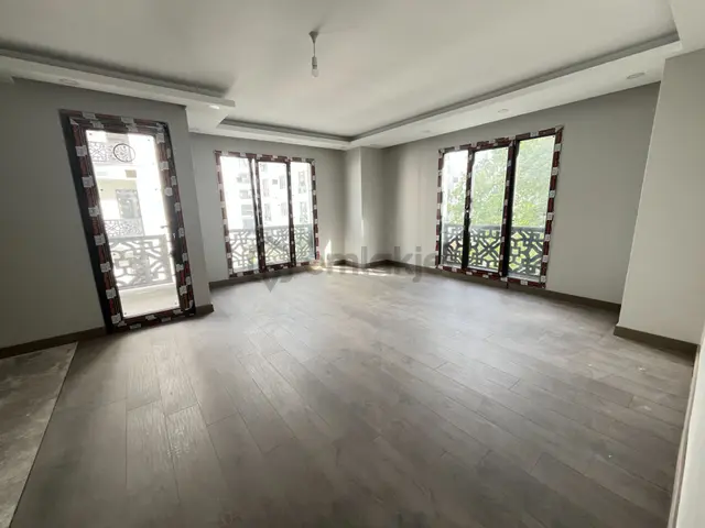 Büyülçekmece Atatürk Mah Site İçinde Sıfır Ultra Lüks 2+1 Satılık Daire