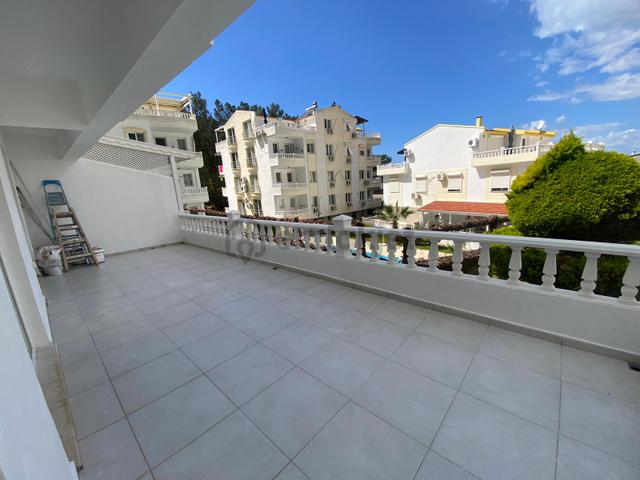 İzmir Özdere'de Havuzlu Site İçinde Satılık Villa 4