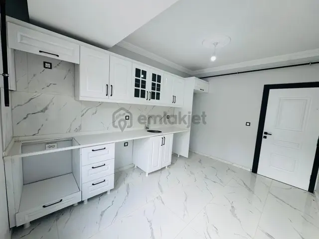 Mer-pa İnş.kızılpınar Kapalı Pazar Cok Yakın/ İskanlı Sıfır 2+1 2