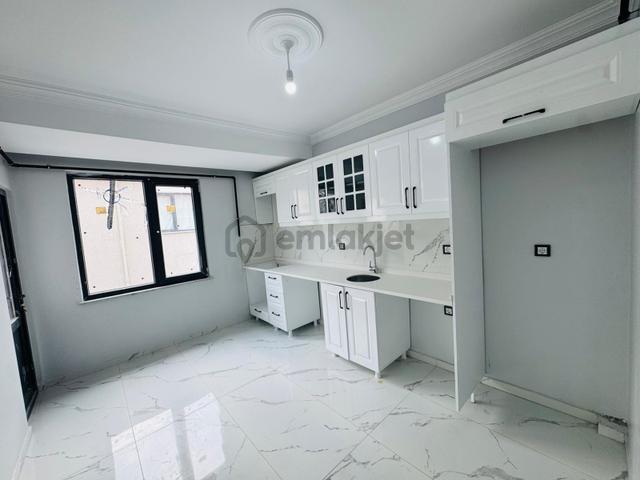 Mer-pa İnş.kızılpınar Kapalı Pazar Cok Yakın/ İskanlı Sıfır 2+1 1