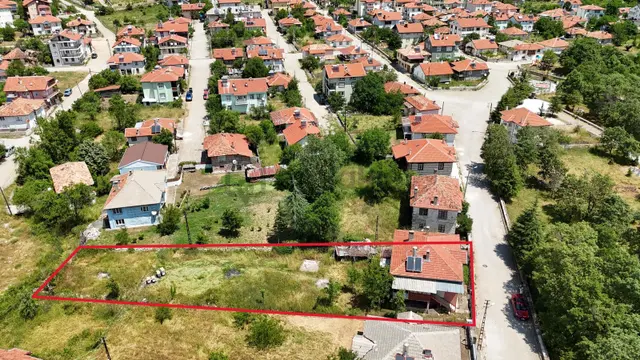 Aksekinin İncisi Cevizli'de Satılık 7+2 Tarihi Düğmeli Taş Ev 4