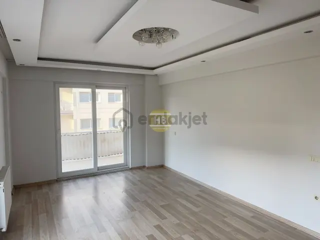 Hb'den 3+1 Kiralık Daire, Oturuma Hazır, İyi Lokasyonda 4