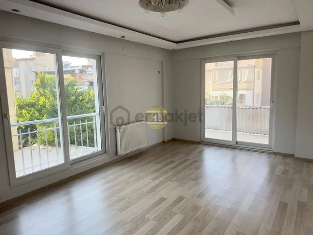 Hb'den 3+1 Kiralık Daire, Oturuma Hazır, İyi Lokasyonda 2