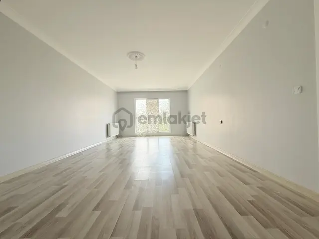 Yıldız'dan Yetkili Konum Harikası Çok Genş Ön Cephe Masrafsz 3+1 5