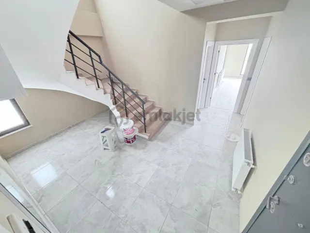 ▇akçay'da 3 Banyolu Ayrı Mutfaklı Şık Tasarım Geniş 3+1 Dublex 2