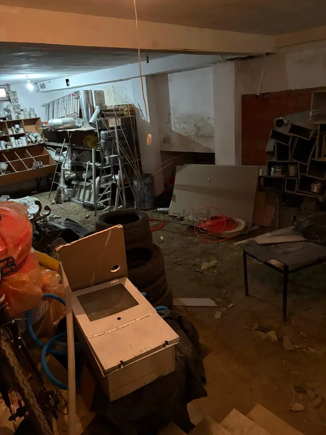 Merkezi Konumda Dükkan Ana Caddeye Yakın 3