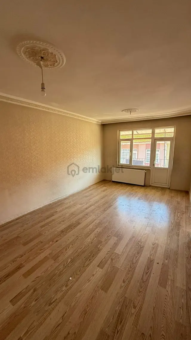 Ankara Polatlı Kurtuluş Mahallesinde Satılık 3+1 Daire 3