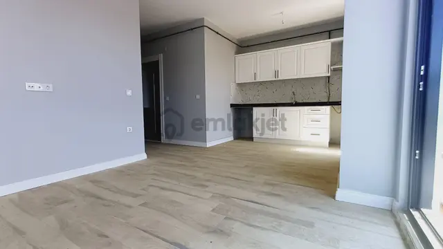 Delux'den Tekirdağ Süleymanpaşa Atatürk Mah 1+1 Kiralık Daire 4