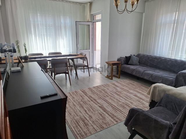 Pendik Çamçeşme Mahallesin'de Satılık 3+1 Daire Merkez'de Asansörlü 2