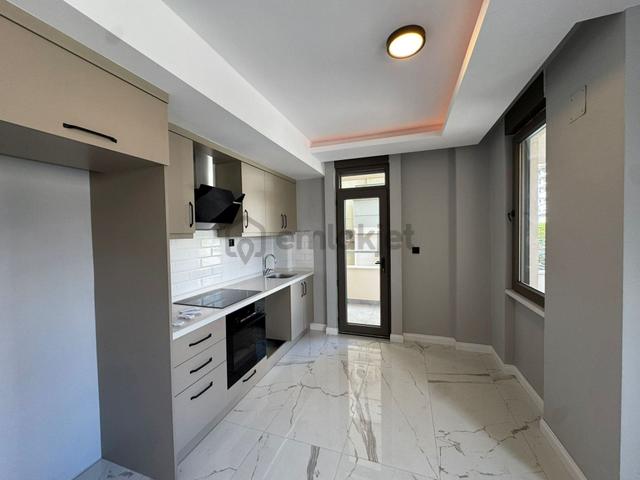 Alanya Oba Gölde 1+1 Denize 250 Metre Muhteşem Lokasyon Satılık Daire 5