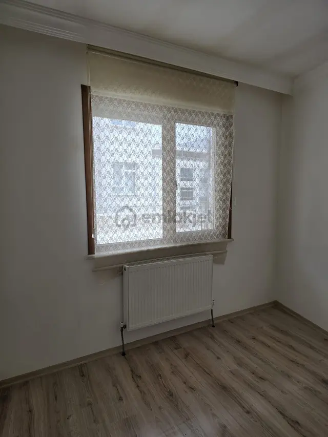 Selcuklu Hastane Karşısı 1+1 Kiralık Apart 2