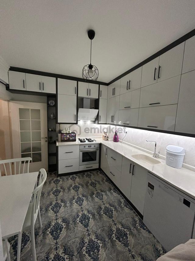 Şehri Divan Konutlarında 2+1 130m² Arakat Asansörlü Satılık Fırsat Daire 4