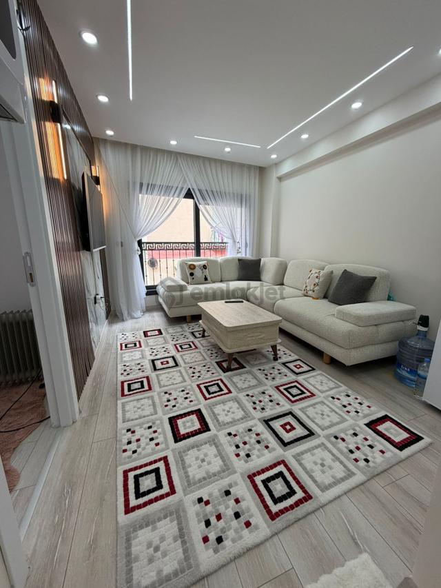 Acill Konak Altıntaş Mah.de Üçyol Meydan Yakını 1+1 50m2 Dgazlı Arakat Asansörlü Satılık Daire 5