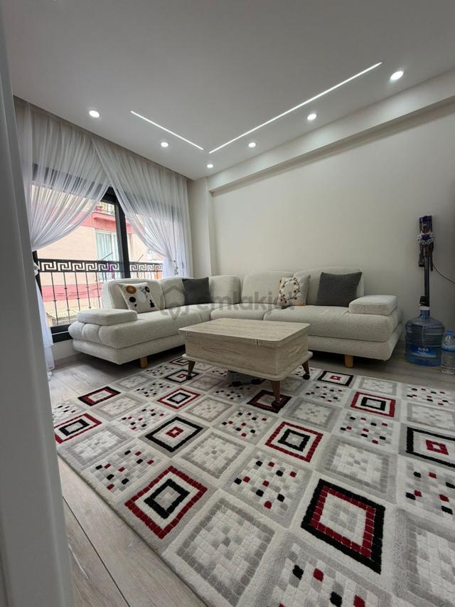 Acill Konak Altıntaş Mah.de Üçyol Meydan Yakını 1+1 50m2 Dgazlı Arakat Asansörlü Satılık Daire 4