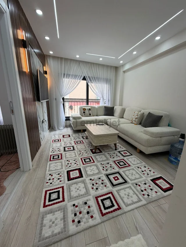 Acill Konak Altıntaş Mah.de Üçyol Meydan Yakını 1+1 50m2 Dgazlı Arakat Asansörlü Satılık Daire Acill Konak Altıntaş Mah.de Üçyol Meydan Yakını 1+1 50m2 Dgazlı Arakat Asansörlü Satılık Daire