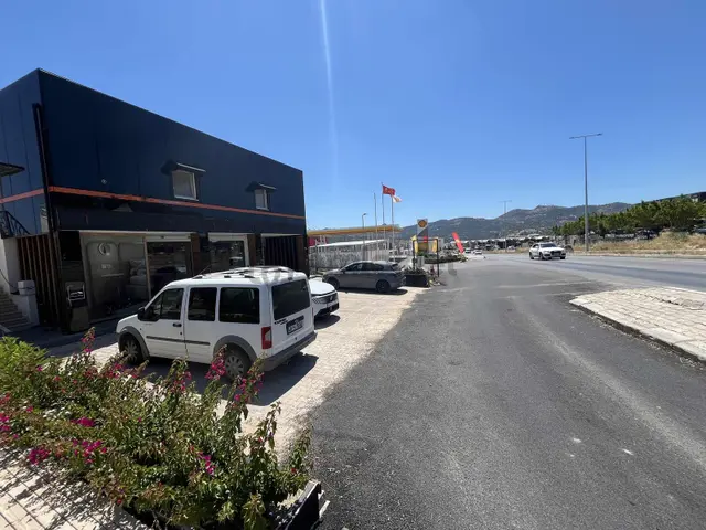 Ortakentte Yalıkavak Yolunda Kiralık 80 M2 Dükkan 3