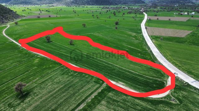 Kızılkayada, Antalya'ya 30dk Mesafede Konut İmarına Yakın Arsa 4