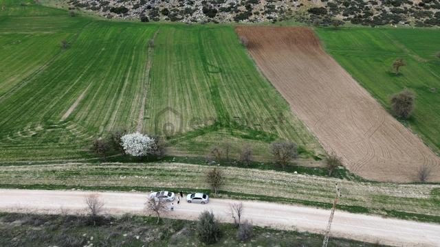 Kızılkayada, Antalya'ya 35dk Mesafede Konut İmarına Yakın Arsa 4