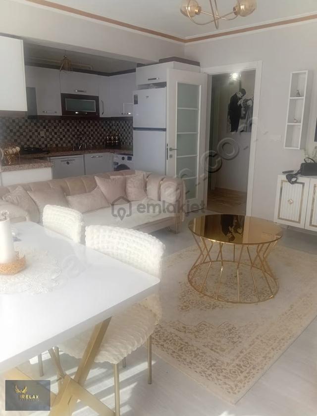 Çınarlı Mahallesinde Balkonlu 2+0 Satılık Daire 4