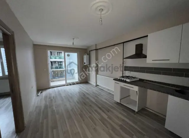 Sahibinden Merkezde Doğalgazlı 1+1 2