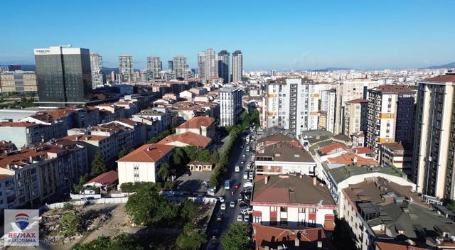 Ümraniye Mithatpaşa Cad. Üzeri 150 M² Depolu Kiralık Dükkan 5