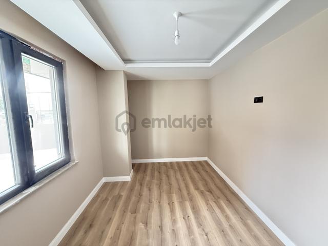 Yıldız Mh Yüksek Giriş Yeni Binada 2+0 Sıfır Daire 4
