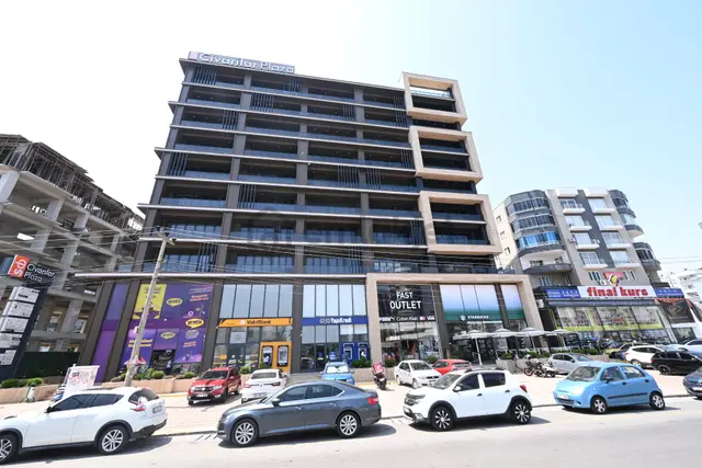 Üstünkent'ten Civanlar Plaza'da Tabela Değeri Yüksek 4+2 Ofis