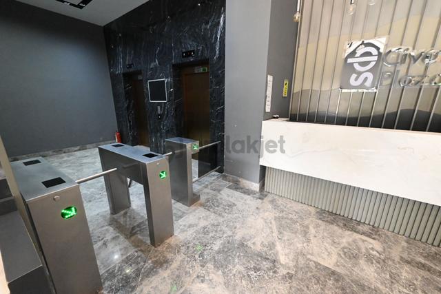 Üstünkent'ten Civanlar Plaza'da Tabela Değeri Yüksek 4+2 Ofis 4