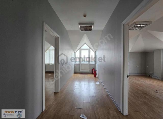 Yönetmeliğe Uygun 22 Yaş 150+20m2 Teraslı Asansörlü Y Merdivenli 5
