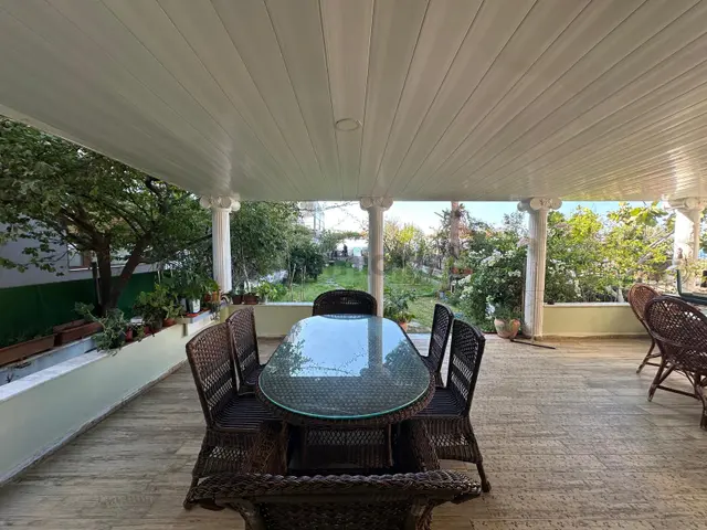 Özdere Orta Mahalle'de Denize Sıfır 5+1 Villa 4