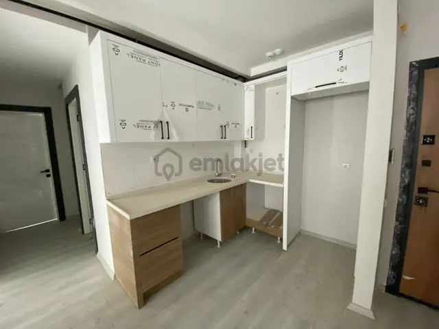Karınca'dan Tecede Merkezi Konumda Havuzlu Sitede 2+1 Satılık 1